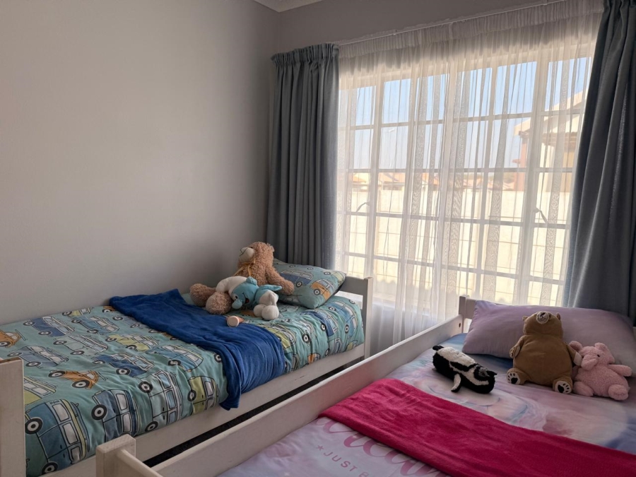 3 Bedroom Property for Sale in Waterkloof East North West